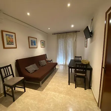 Apartamentos Mitus Canet De Mar Exterior foto